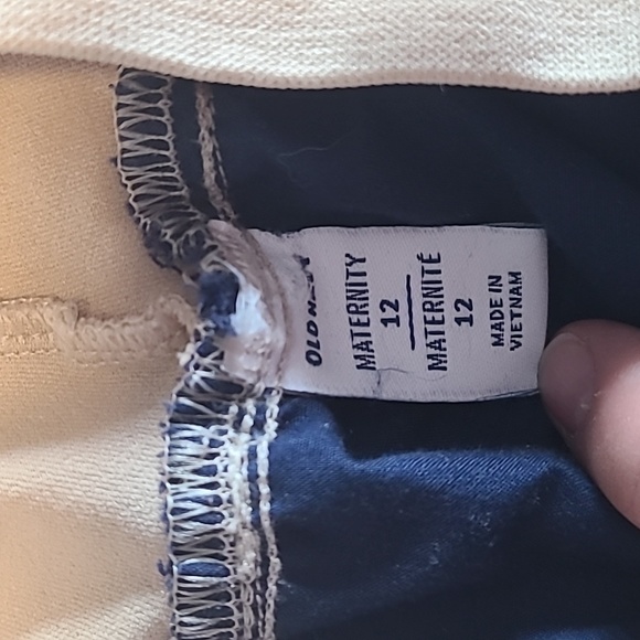 💥3/$20💥 OLD NAVY Maternity Shorts - Picture 4 of 4